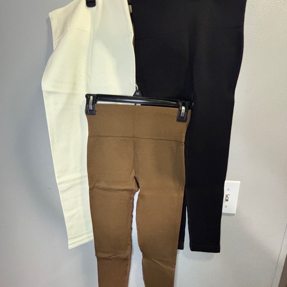 Elegant Women's Black, White, and Brown Leggings